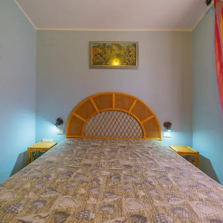 Residenza Multicolor Mare E Natura דירה