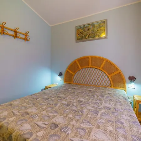 Residenza Multicolor Mare E Natura דירה קאפוליברי