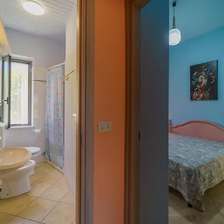 Residenza Multicolor Mare E Natura דירה קאפוליברי