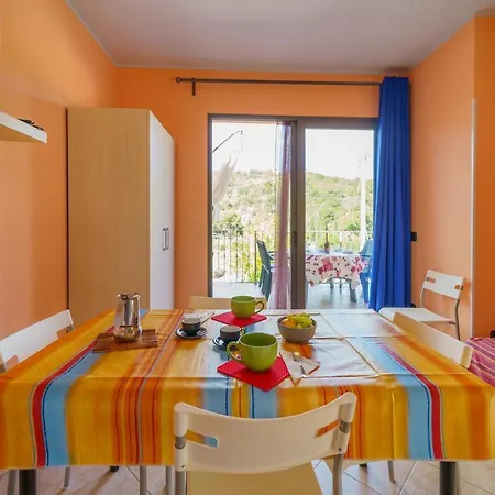Residenza Multicolor Mare E Natura